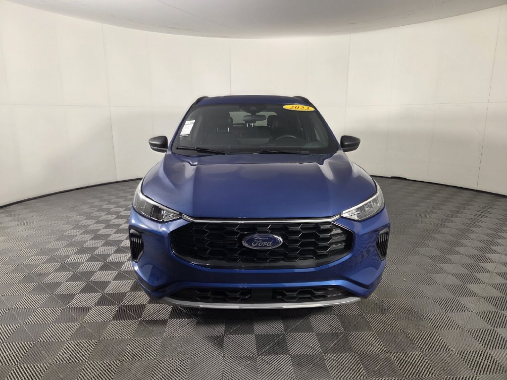 Used 2023 Ford Escape ST-Line w/ Tech Pack #1 FWD image 4