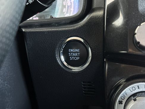 Used 2024 Toyota 4Runner TRD Off-Road Premium AWD/4WD image 21