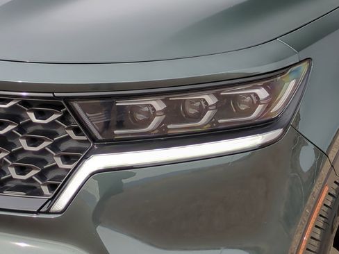 Used 2022 Kia Sorento SX Prestige w/ Rust Color Package image 10