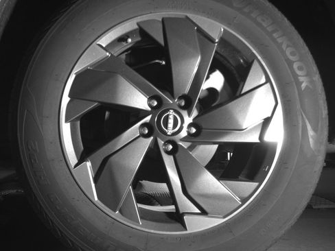 Used 2025 Nissan Rogue SV image 14