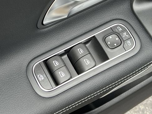 Certified 2025 Mercedes-Benz CLA 250 4MATIC image 13