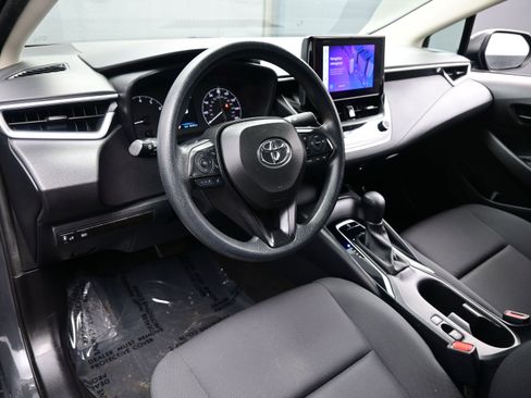 Used 2024 Toyota Corolla LE FWD image 12