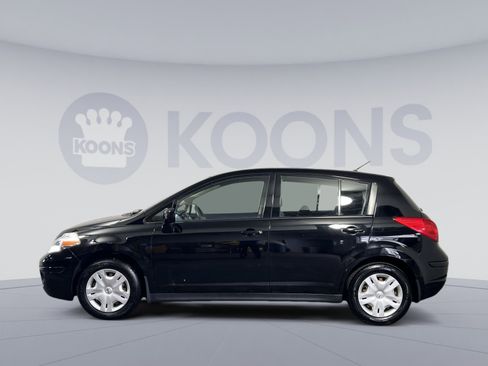Used 2011 Nissan Versa 1.8 S w/ PWR Plus Pkg image 2