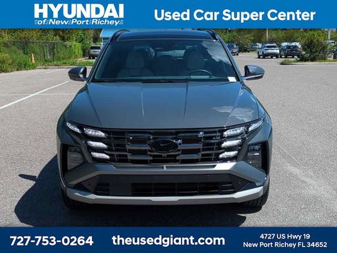Used 2025 Hyundai Tucson Limited AWD/4WD image 8
