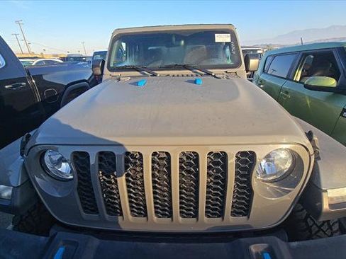Used 2023 Jeep Gladiator Sport AWD/4WD image 22