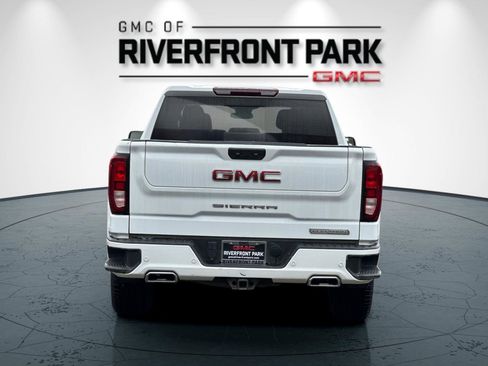 Used 2022 GMC Sierra 1500 Elevation w/ Elevation Premium Package image 4