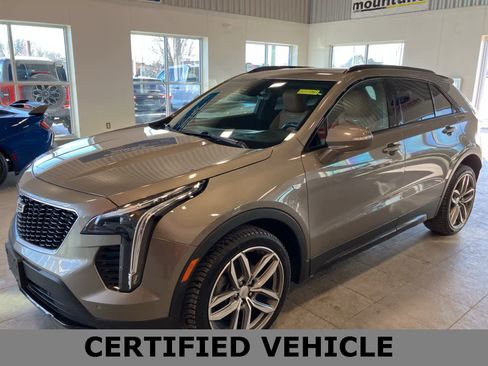 Used 2020 Cadillac XT4 Sport image 1