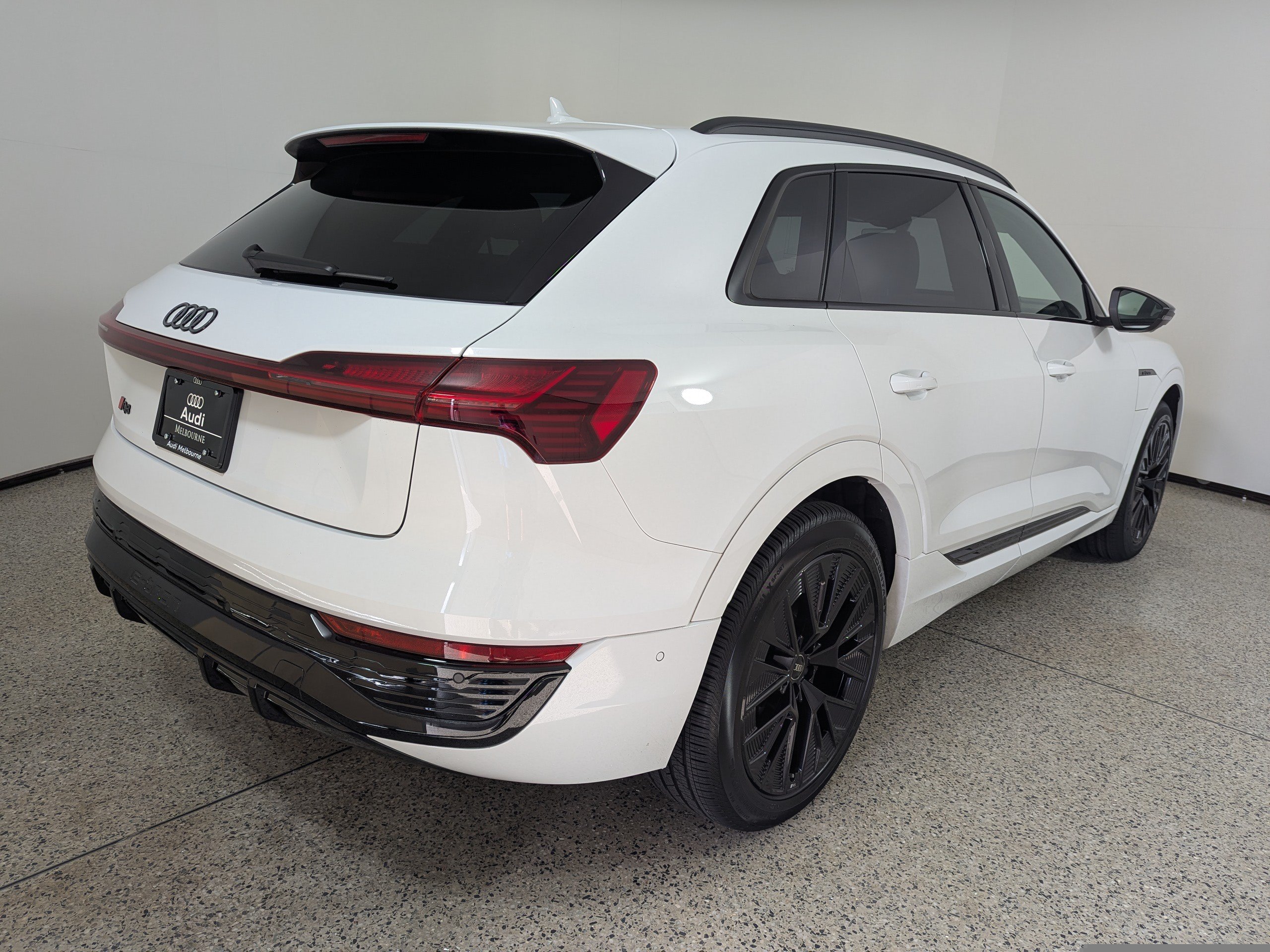 Certified 2024 Audi Q8 e-tron Premium Plus w/ Prestige Package AWD/4WD image 7