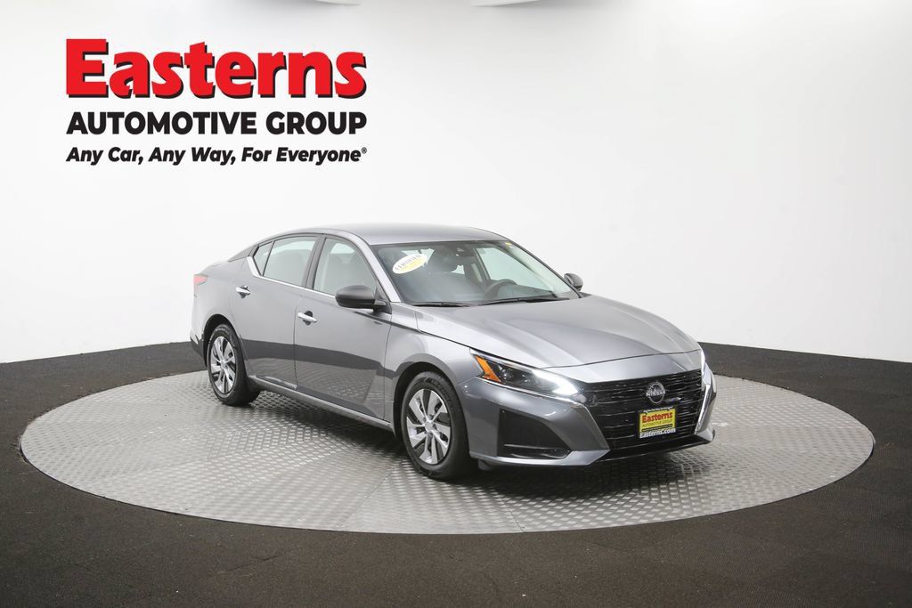 Used 2024 Nissan Altima 2.5 S FWD image 48
