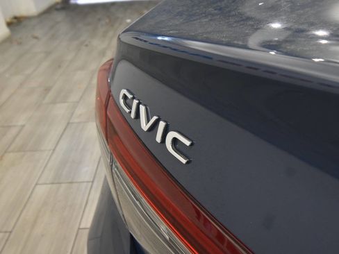 Used 2025 Honda Civic Sport image 31