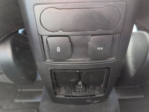 Used 2023 Ford Explorer XLT w/ Equipment Group 202A image 28