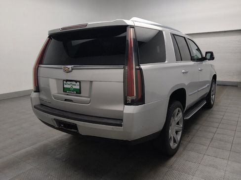 Used 2018 Cadillac Escalade Luxury RWD image 9