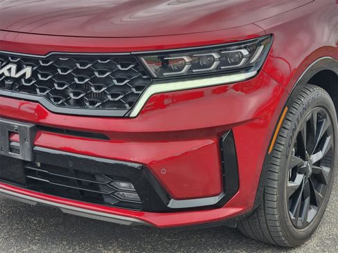 Certified 2022 Kia Sorento SX image 7
