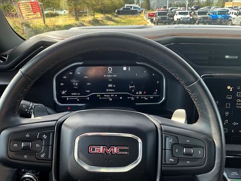 Used 2023 GMC Sierra 1500 AT4 AWD/4WD image 18
