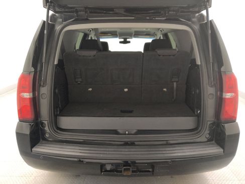 Used 2020 Chevrolet Tahoe LS RWD image 29
