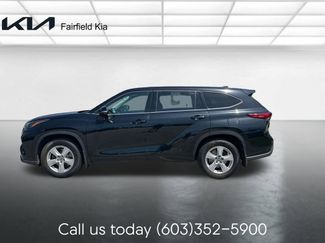 Used 2022 Toyota Highlander LE AWD/4WD video 2