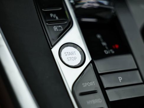 New 2026 BMW X5 xDrive50e w/ Executive Package image 42