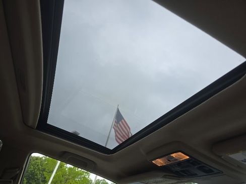 Used 2014 Toyota 4Runner Limited AWD/4WD image 15