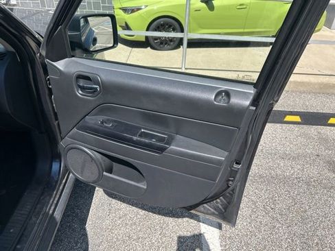 Used 2014 Jeep Patriot Sport w/ Power Value Group image 25