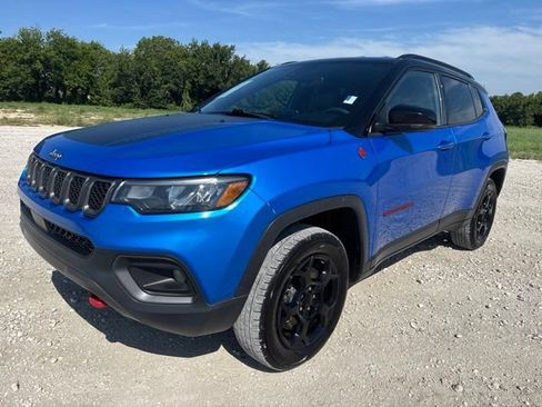 Used 2024 Jeep Compass Trailhawk AWD/4WD image 1