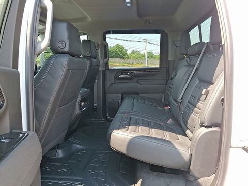 New 2025 Chevrolet Silverado 2500 LT image 5