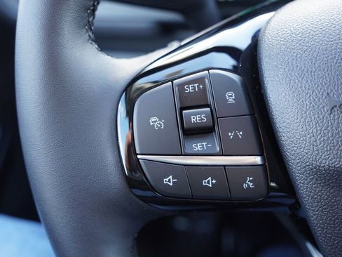 Certified 2025 Ford Escape Platinum w/ Premium Technology Package image 34