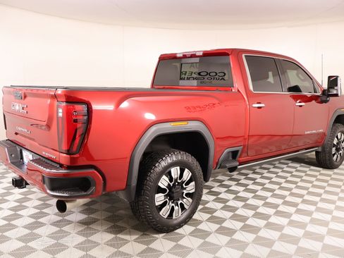 Used 2024 GMC Sierra 2500 Denali w/ Denali Reserve Package AWD/4WD image 22