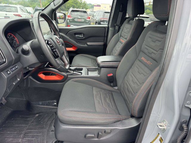 Used 2025 Nissan Frontier PRO-4X AWD/4WD image 16