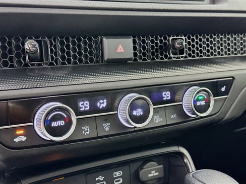Used 2024 Honda CR-V EX image 16