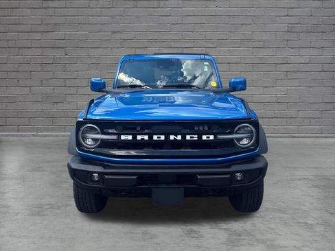 Used 2024 Ford Bronco Outer Banks AWD/4WD image 2