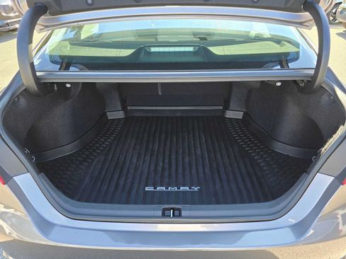 Used 2018 Toyota Camry SE w/ Audio Package FWD image 14