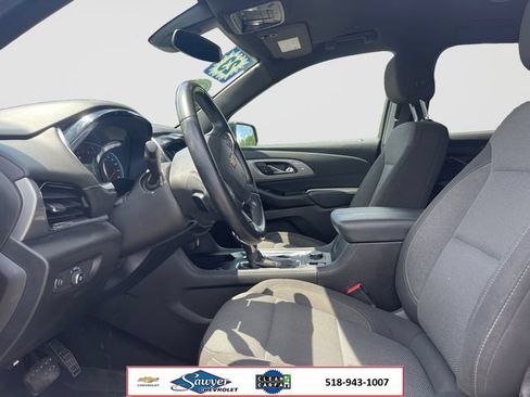 Used 2023 Chevrolet Traverse LT w/ LPO, Floor Liner Package AWD/4WD image 10