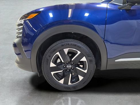 Used 2025 Nissan Kicks SV AWD/4WD image 24