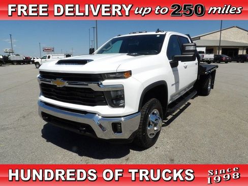 Used 2024 Chevrolet Silverado 3500 LT w/ Convenience Package image 1