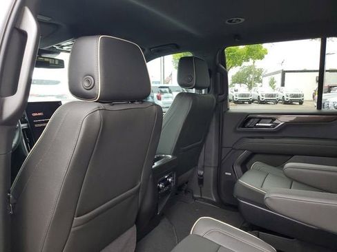 New 2026 GMC Yukon Elevation RWD image 10