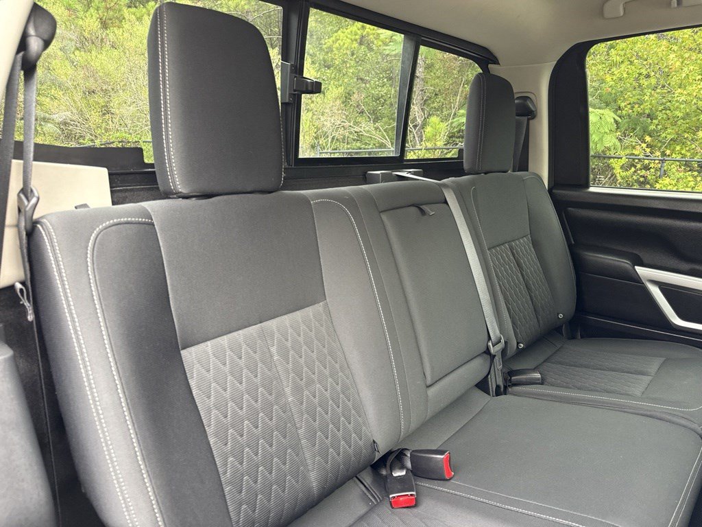 Used 2019 Nissan Titan SV AWD/4WD image 31