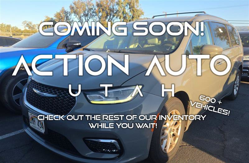 Used 2021 Chrysler Pacifica Touring-L FWD image 1