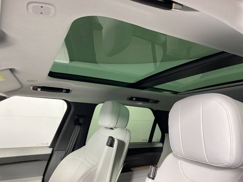 Used 2023 Land Rover Range Rover Sport SE image 18