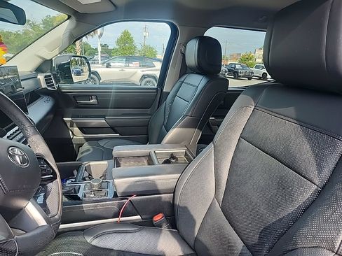 Used 2022 Toyota Tundra SR5 w/ SR5 Premium Package AWD/4WD image 11