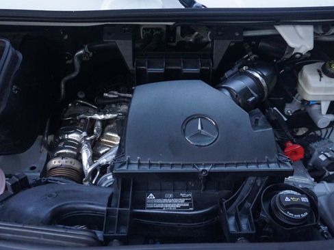 Used 2023 Mercedes-Benz Sprinter 2500 image 29