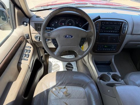 Used 2005 Ford Explorer Eddie Bauer AWD/4WD image 16