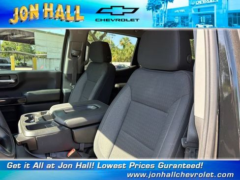 Used 2023 Chevrolet Silverado 1500 Custom Trail Boss w/ Midnight Edition AWD/4WD image 15