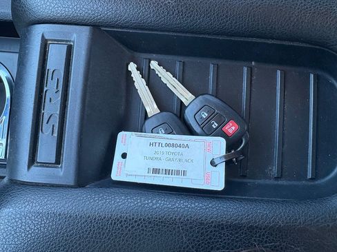 Used 2019 Toyota Tundra SR5 image 28