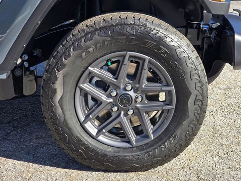 New 2026 Jeep Gladiator Sport AWD/4WD image 14