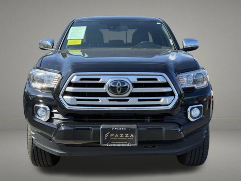 Used 2018 Toyota Tacoma Limited image 9