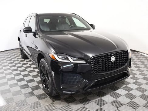 Used 2026 Jaguar F-PACE R-Dynamic S AWD/4WD image 9