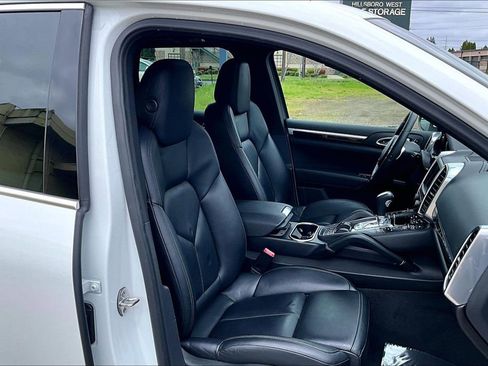 Used 2014 Porsche Cayenne AWD/4WD image 10