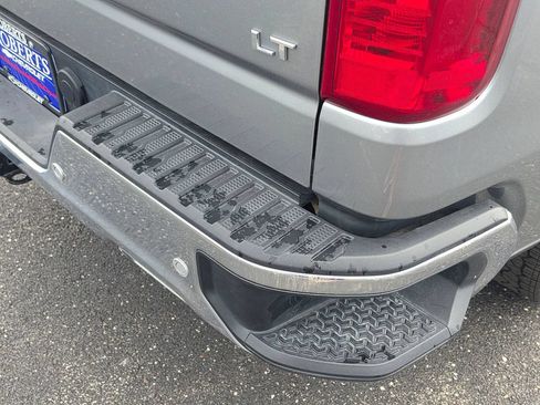 Used 2025 Chevrolet Silverado 1500 LT AWD/4WD image 7