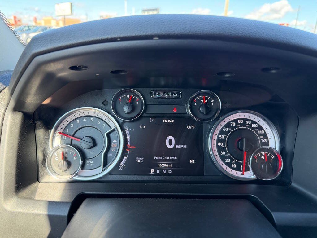 Used 2022 RAM 1500 Classic SLT w/ Electronics Convenience Group AWD/4WD image 23
