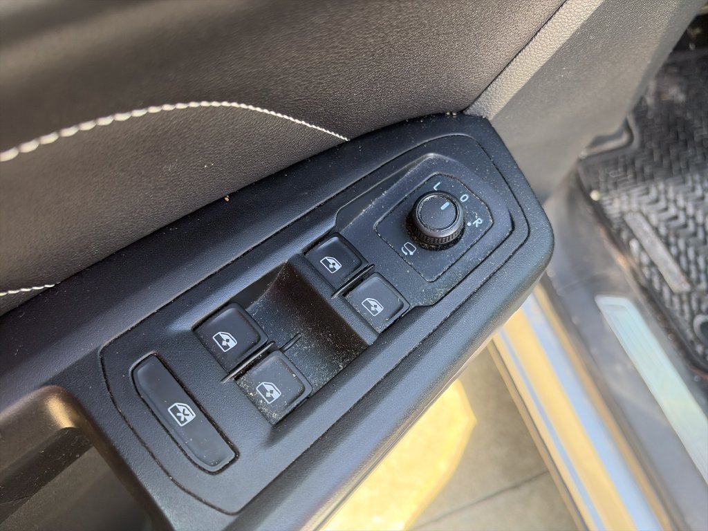 Used 2021 Volkswagen Atlas SEL Premium AWD/4WD image 28